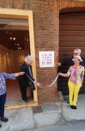 Taglio del nastro alla mostra