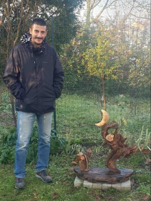 Auguri di Buon Natale e Anno Nuovo con le opere di Lorenzo Emanuel e Silla Ferradini